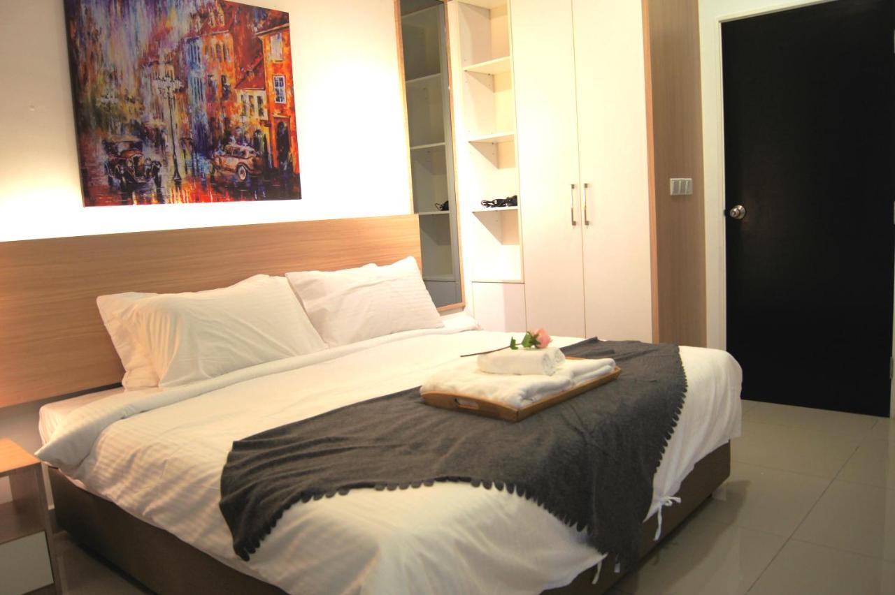 Twin Galaxy Suites By Iconic Bliss Johor Bahru Esterno foto