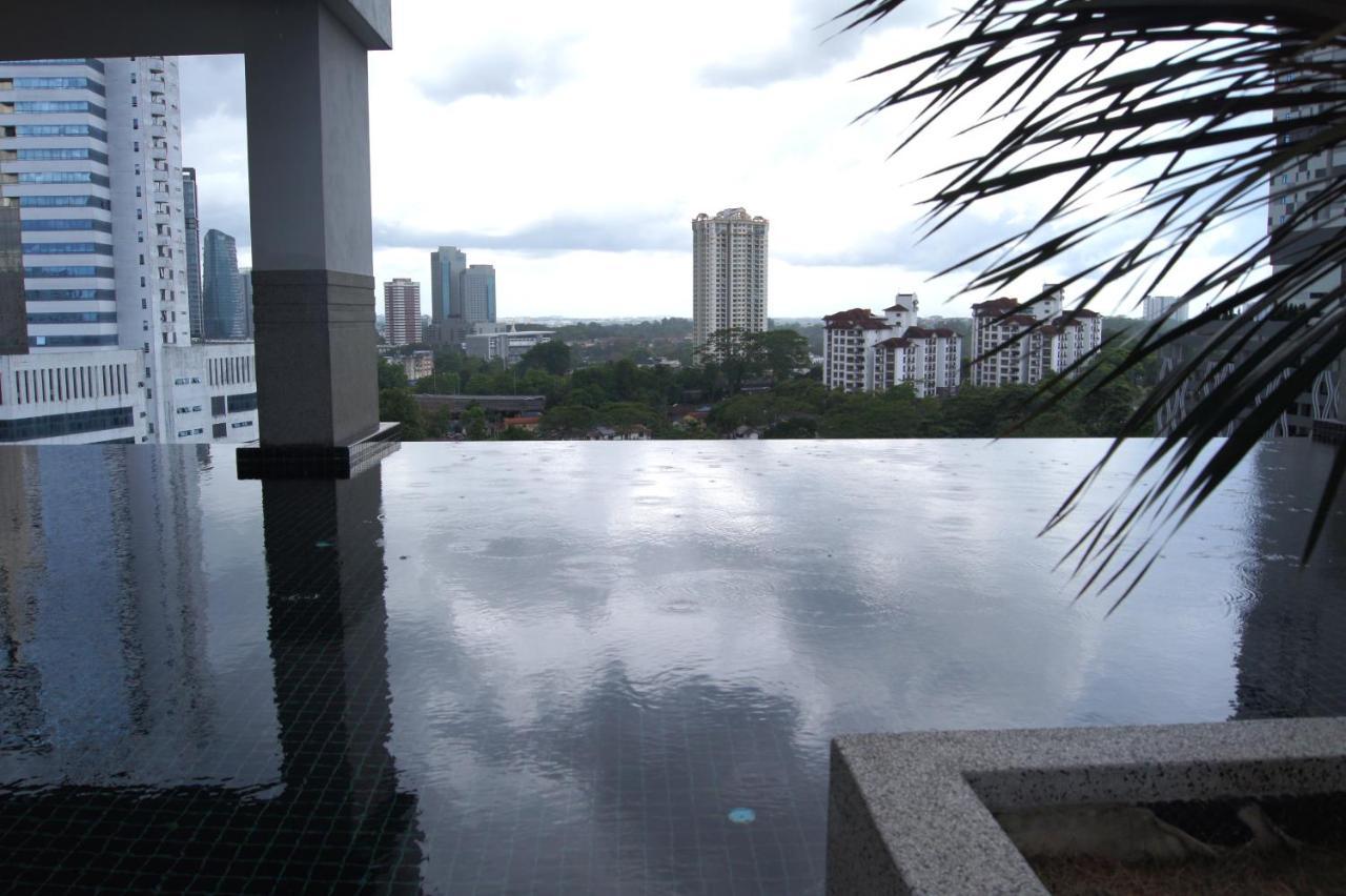 Twin Galaxy Suites By Iconic Bliss Johor Bahru Esterno foto