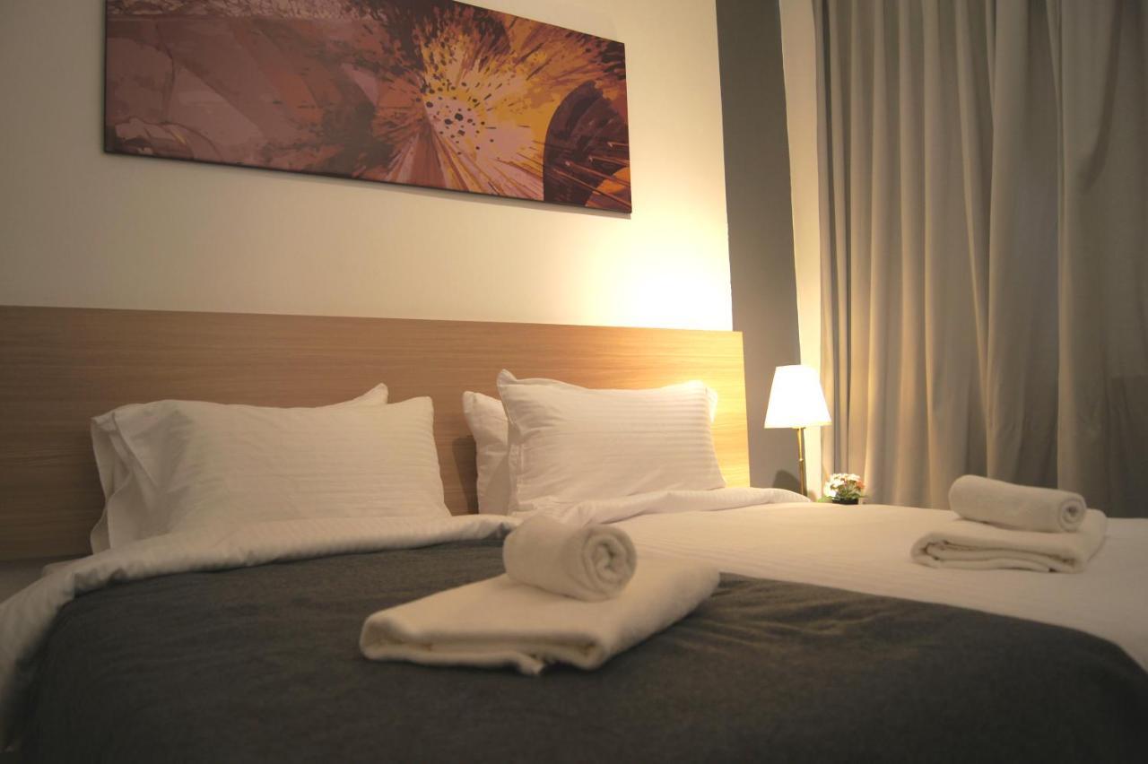 Twin Galaxy Suites By Iconic Bliss Johor Bahru Esterno foto