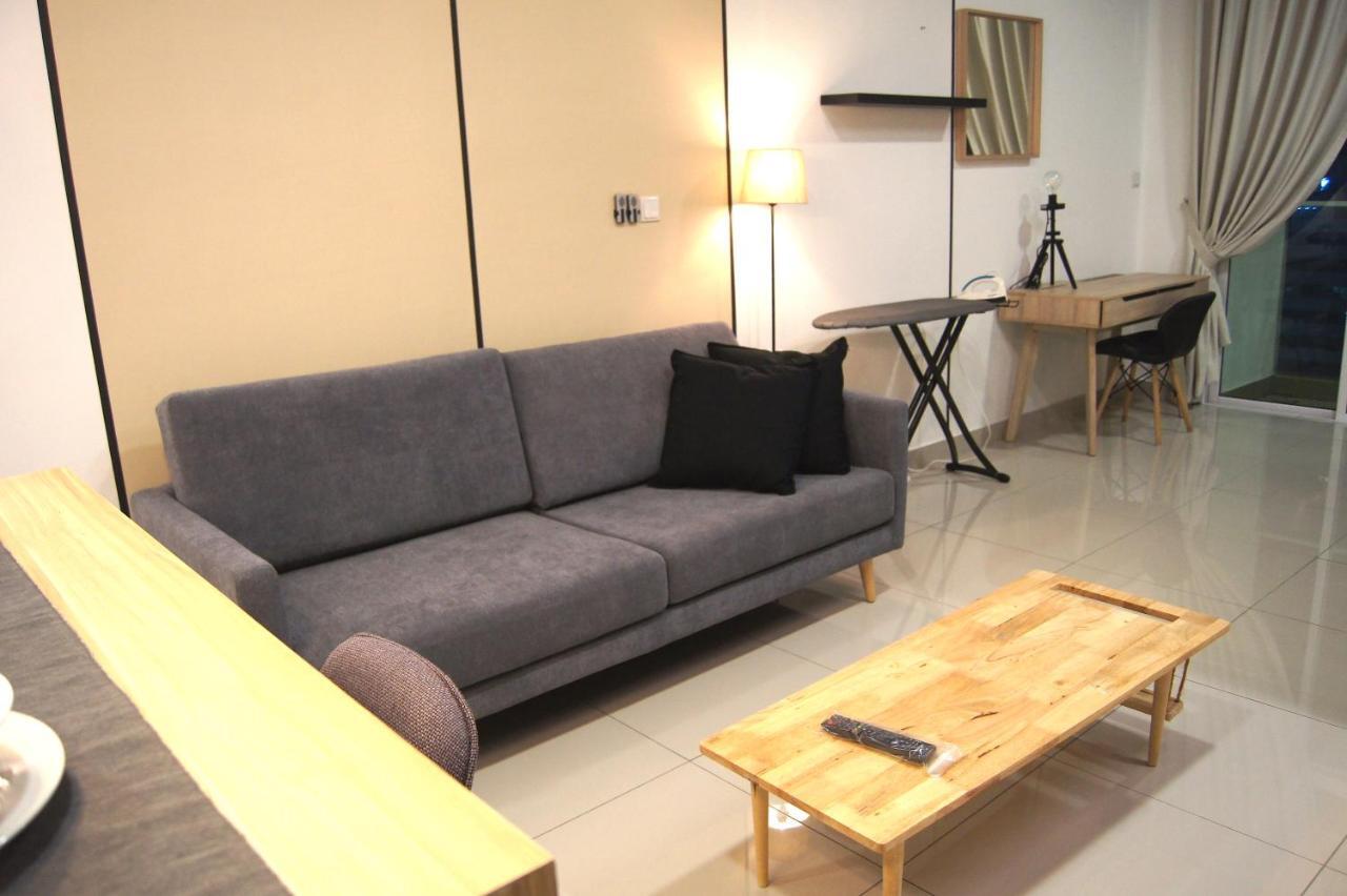 Twin Galaxy Suites By Iconic Bliss Johor Bahru Esterno foto