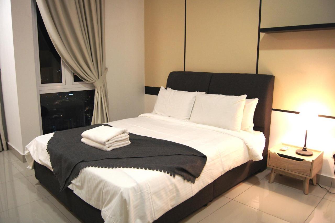 Twin Galaxy Suites By Iconic Bliss Johor Bahru Esterno foto