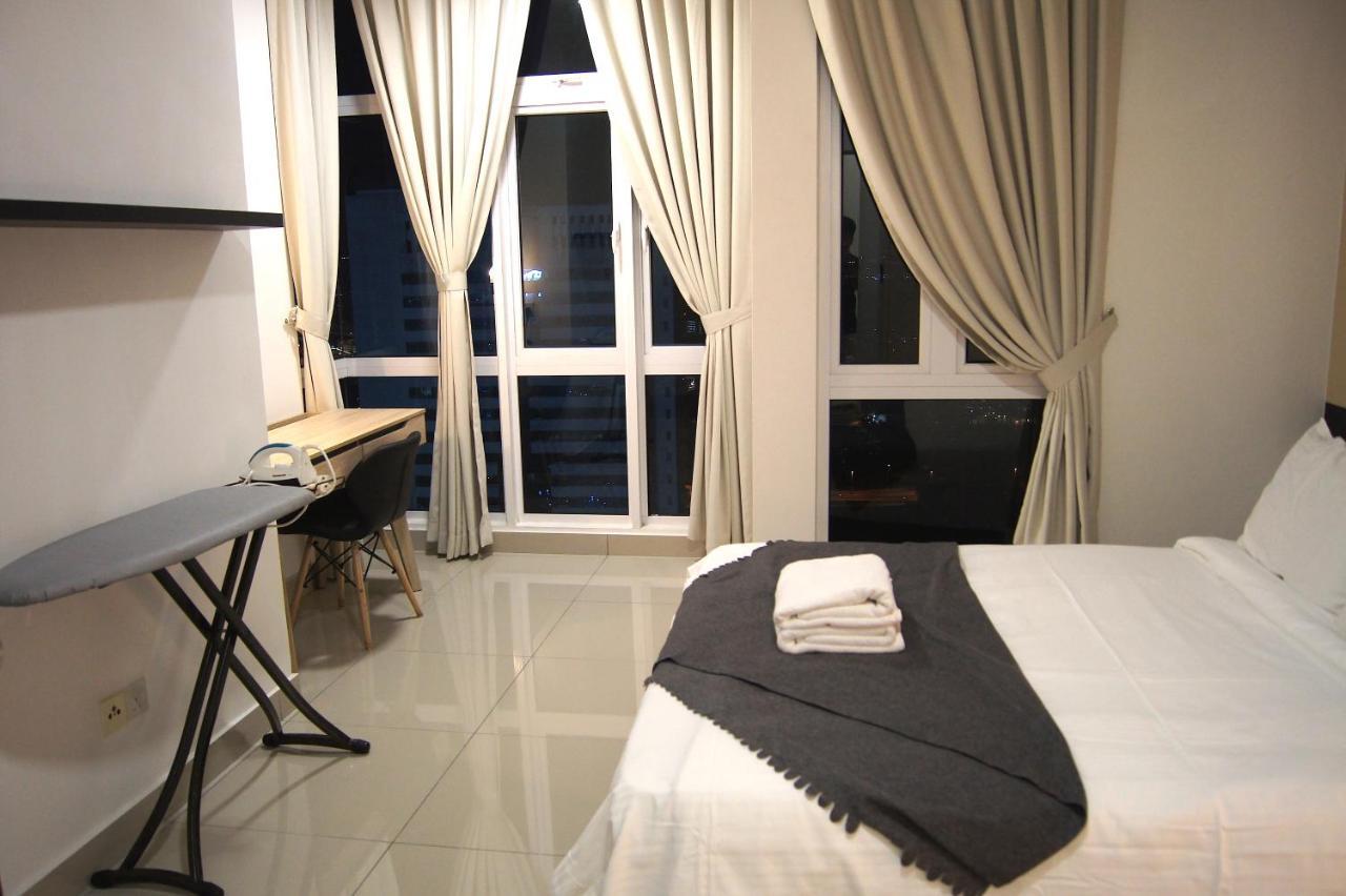 Twin Galaxy Suites By Iconic Bliss Johor Bahru Esterno foto