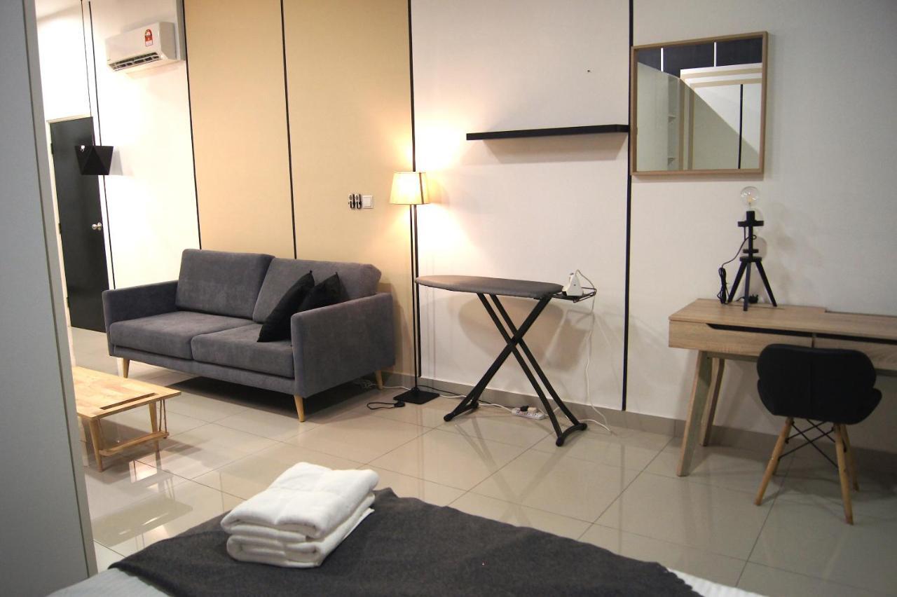Twin Galaxy Suites By Iconic Bliss Johor Bahru Esterno foto